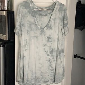 Tie dye vneck